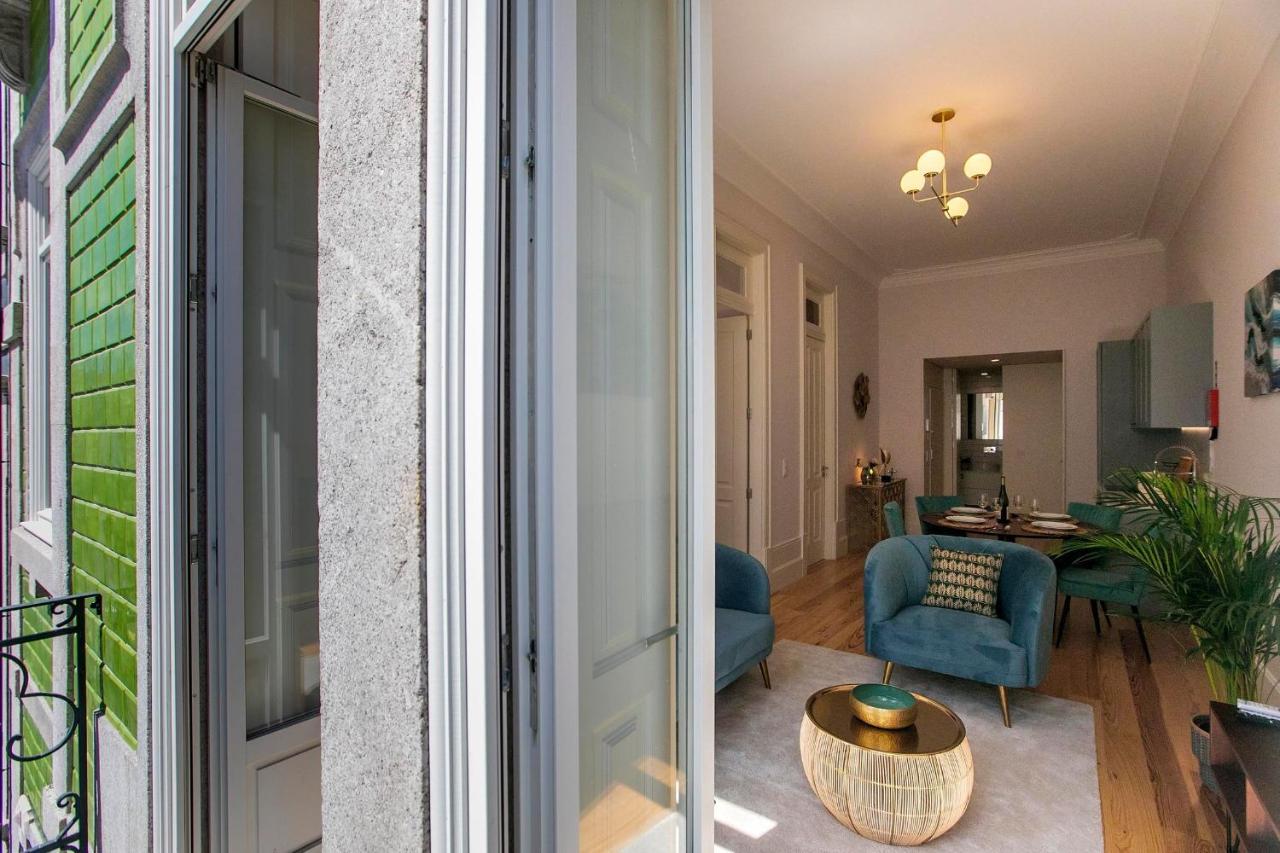 Lovelystay - 2Br Flat With Ac In Duque De Loule Porto Exterior foto